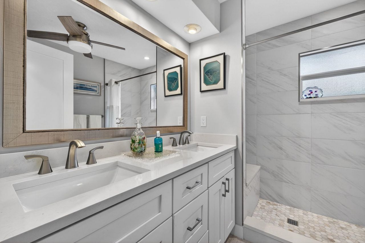 590 Boulder Dr, Sanibel, FL 33957 Photo