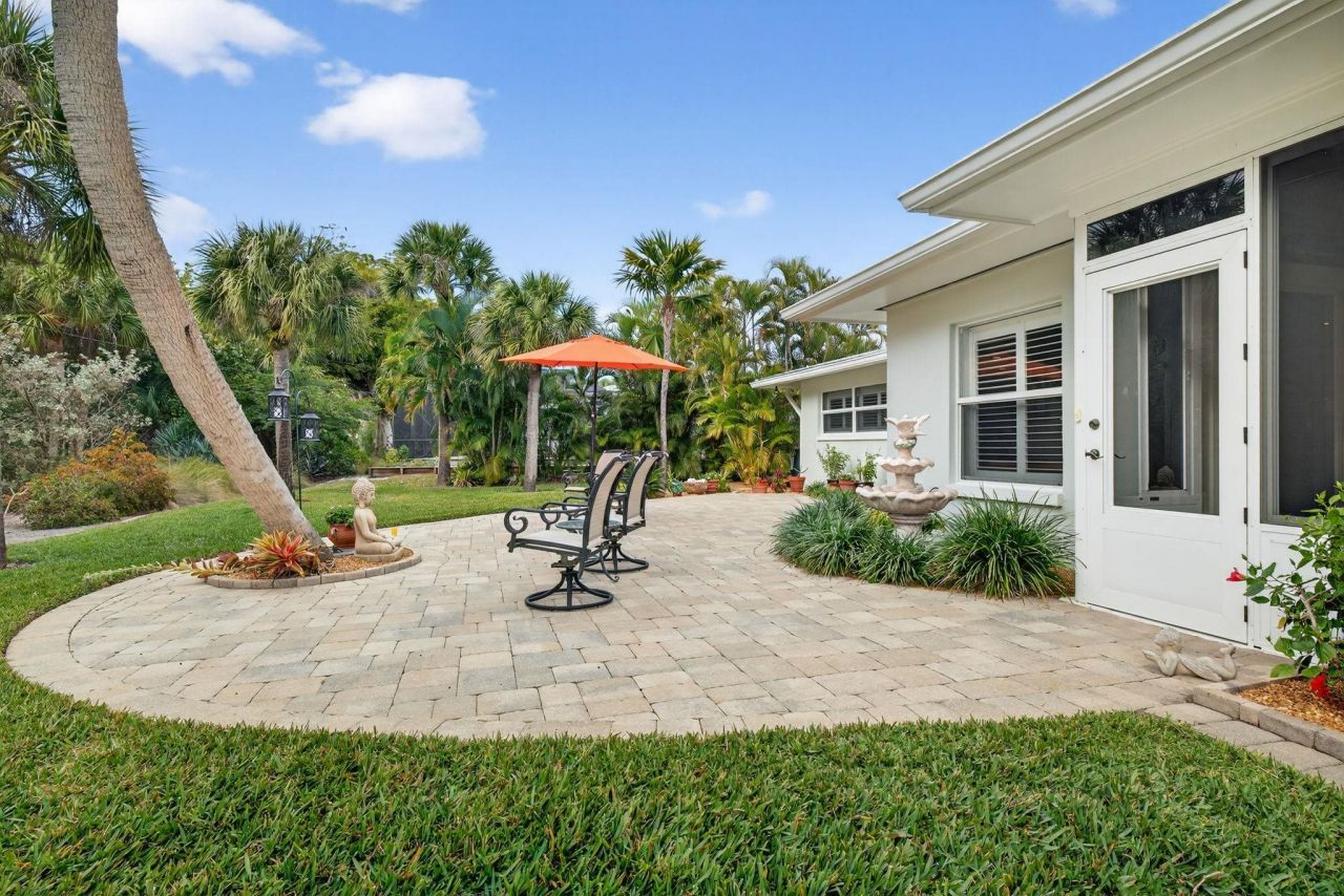 590 Boulder Dr, Sanibel, FL 33957 Photo