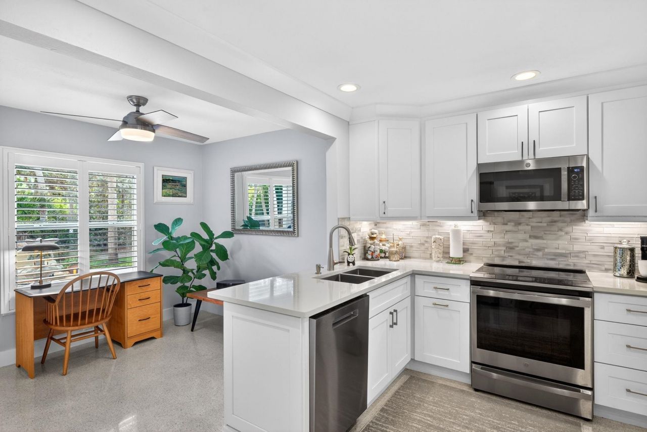 590 Boulder Dr, Sanibel, FL 33957 Photo