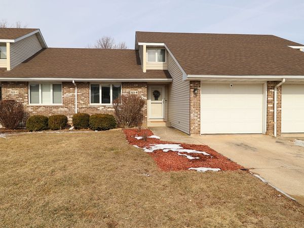 323 Vista Court, Unit B, Minooka, IL 60447