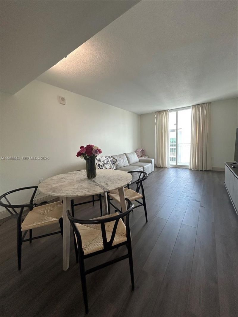 60 NW 37th Ave , Unit 1205, Miami, FL 33125 Photo