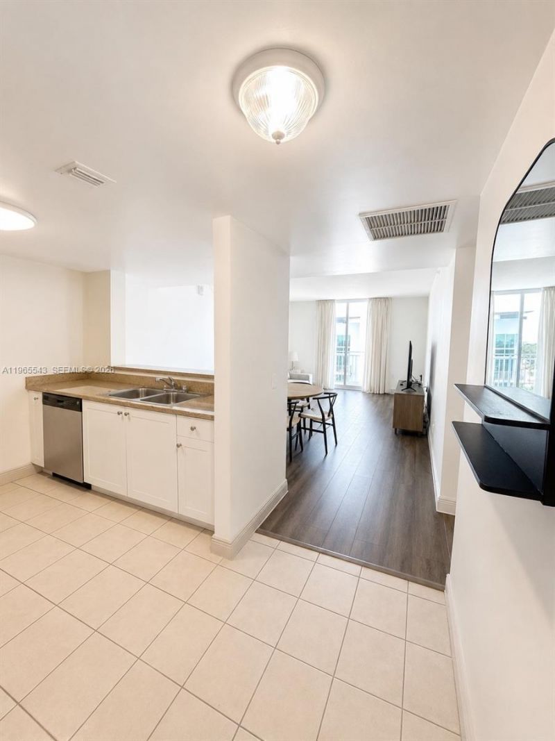 60 NW 37th Ave, Unit 1205, Miami, FL 33125 Photo