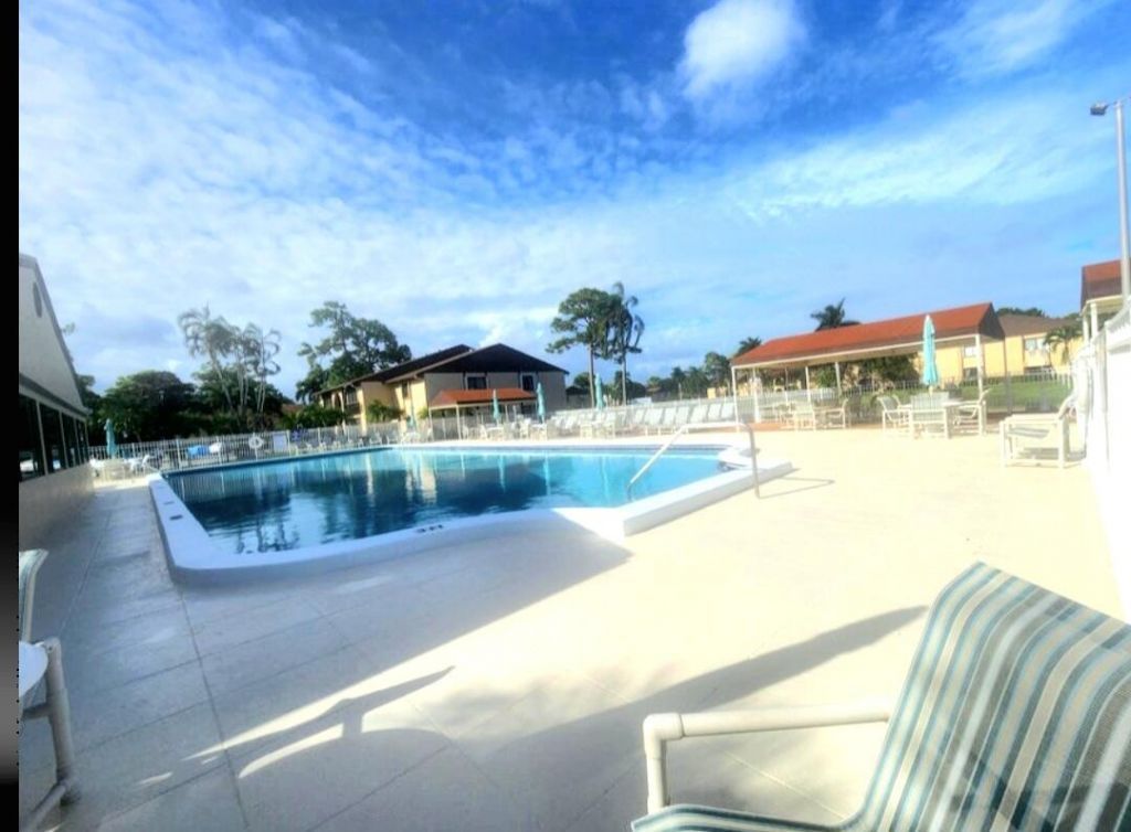 209 Pine Hov Circle, Unit B-2, Greenacres, FL 33463 Photo