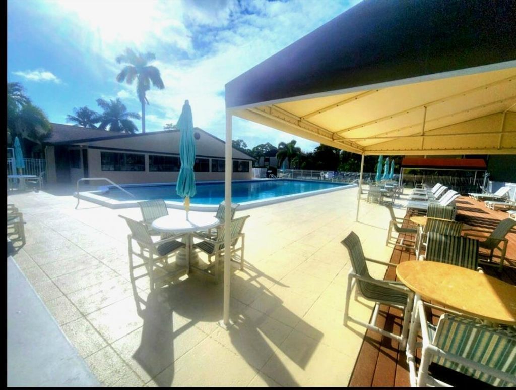 209 Pine Hov Circle, Unit B-2, Greenacres, FL 33463 Photo