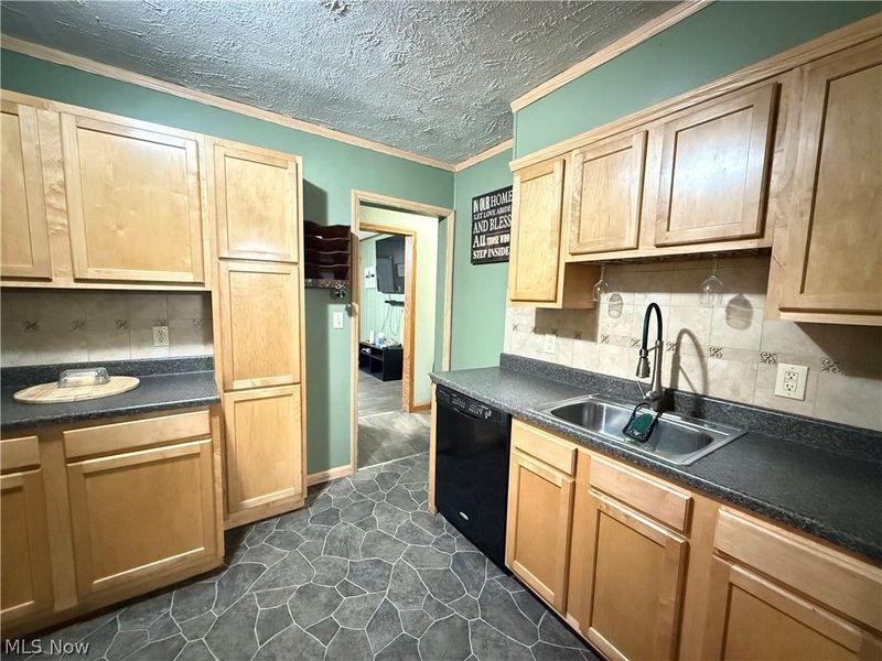 1522 Mapledale Road, Wickliffe, OH 44092 Photo 7