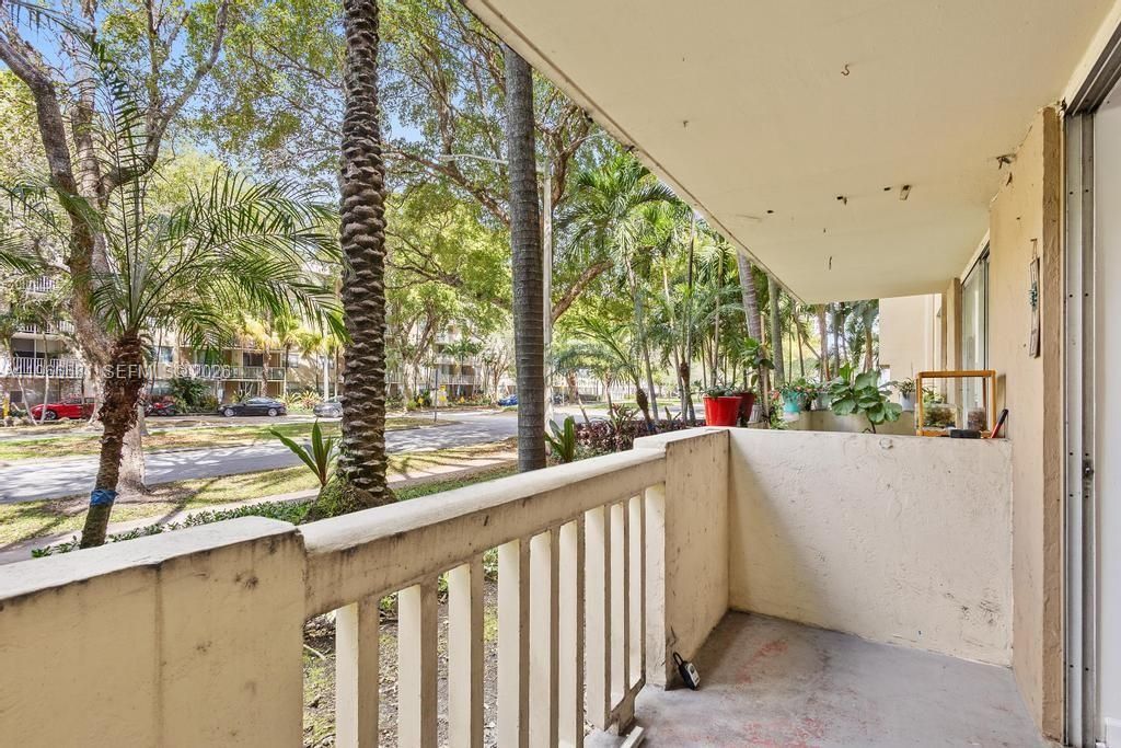 1800 Sans Souci Blvd, Unit 106, North Miami, FL 33181 Photo