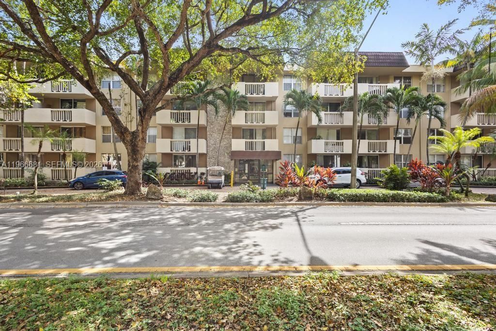 1800 Sans Souci Blvd, Unit 106, North Miami, FL 33181 Photo