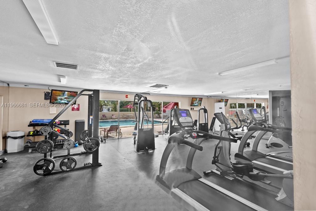 1800 Sans Souci Blvd, Unit 106, North Miami, FL 33181 Photo