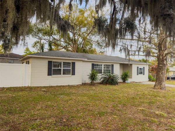 1047 CLAY BOULEVARD, EUSTIS, FL 32726