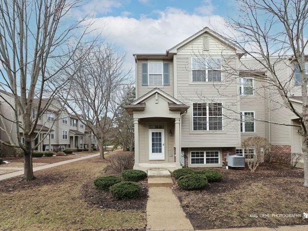 759 CHERRY CREEK Drive, Grayslake, IL 60030