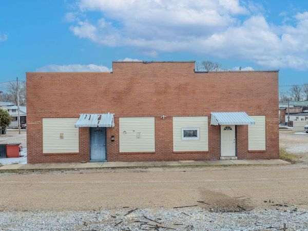 202 Railroad Street , Union City, TN 38261