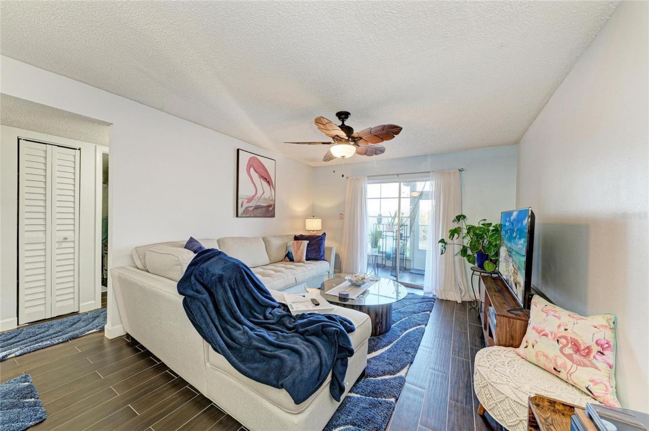 4514 3rd Street Circle W, Unit 327, Bradenton, FL 34207 Photo