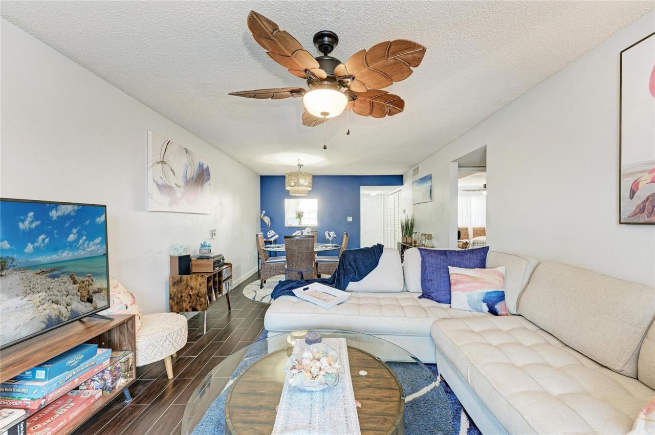 4514 3rd Street Circle W, Unit 327, Bradenton, FL 34207 Photo