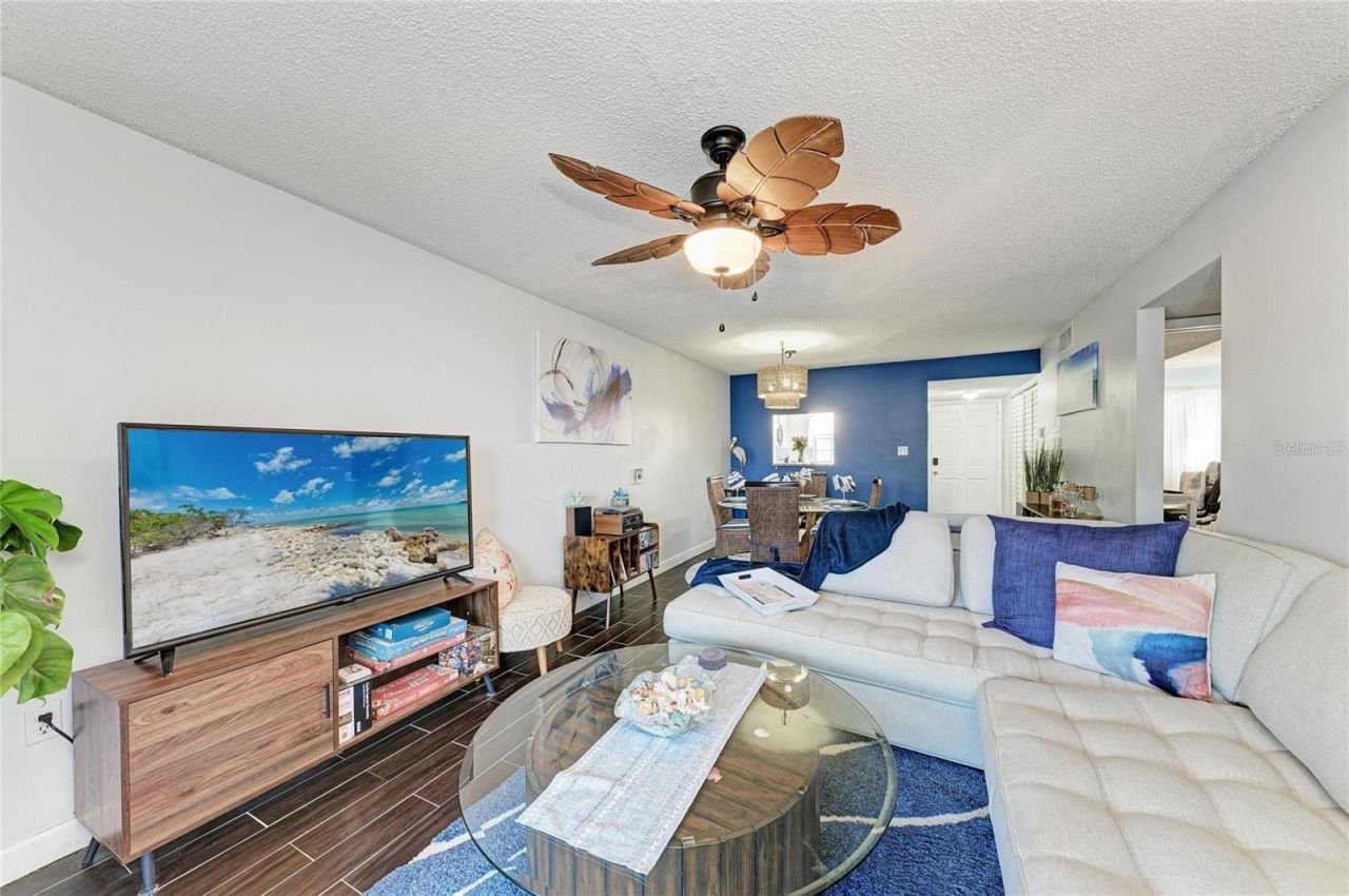 4514 3rd Street Circle W, Unit 327, Bradenton, FL 34207 Photo