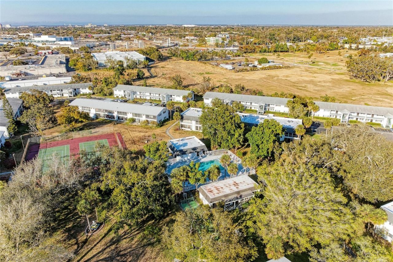 4514 3rd Street Circle W, Unit 327, Bradenton, FL 34207 Photo