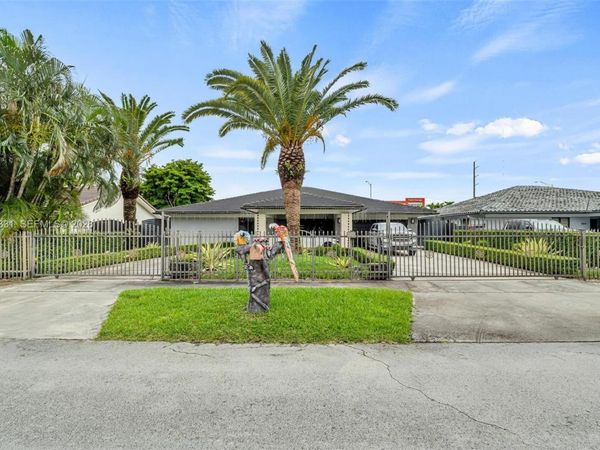 344 NW 136th Pl, Unit B, Miami, FL 33182