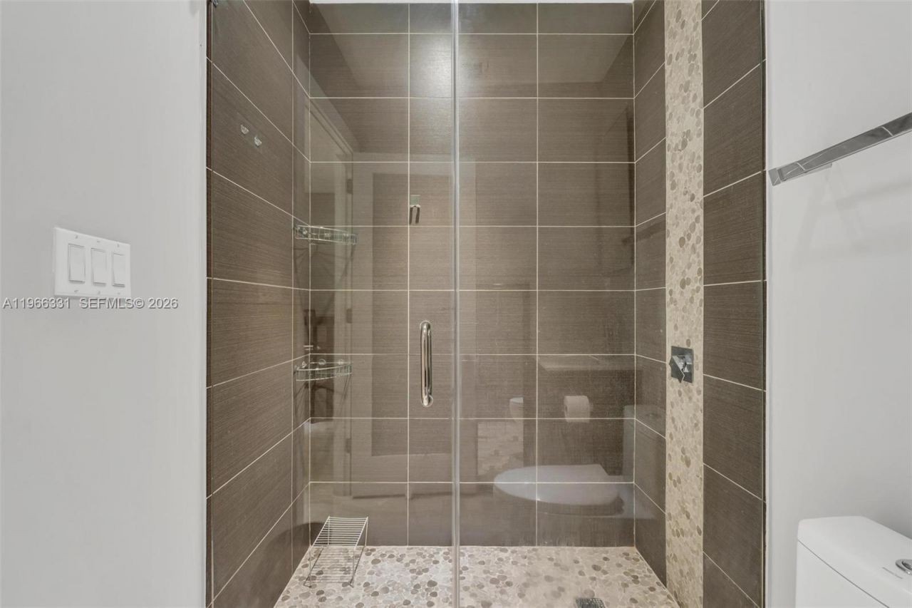 344 NW 136th Pl, Unit B, Miami, FL 33182 Photo