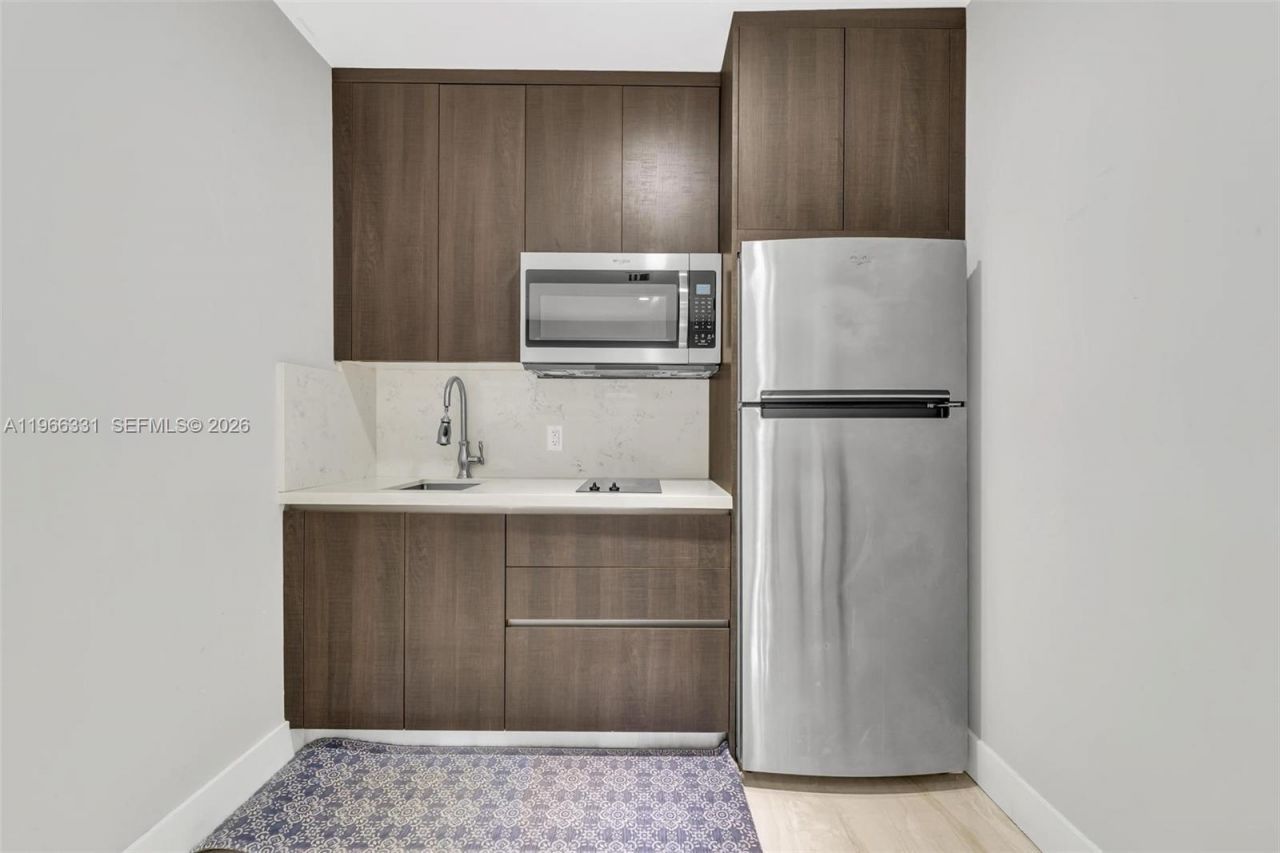 344 NW 136th Pl, Unit B, Miami, FL 33182 Photo