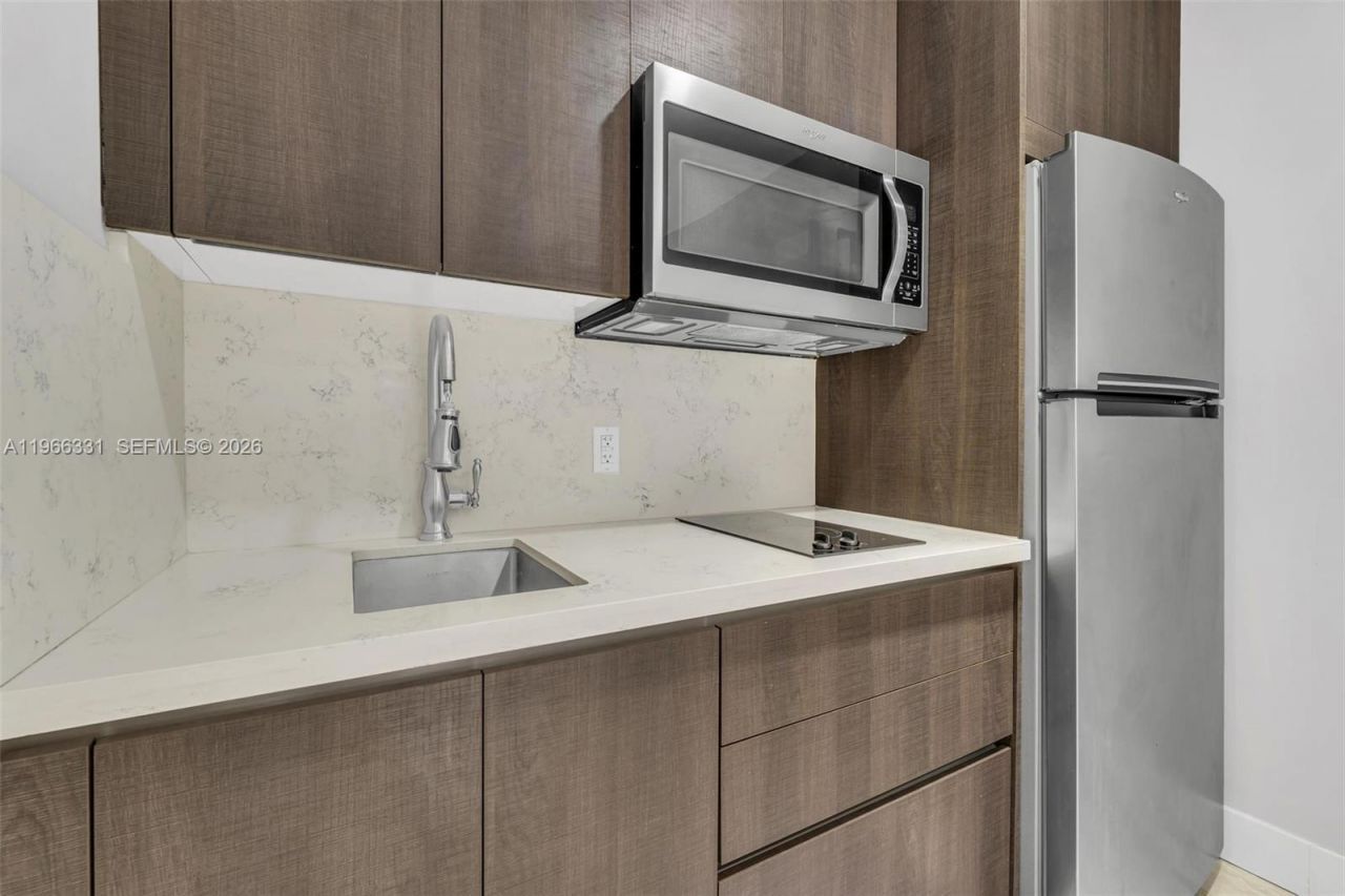 344 NW 136th Pl, Unit B, Miami, FL 33182 Photo