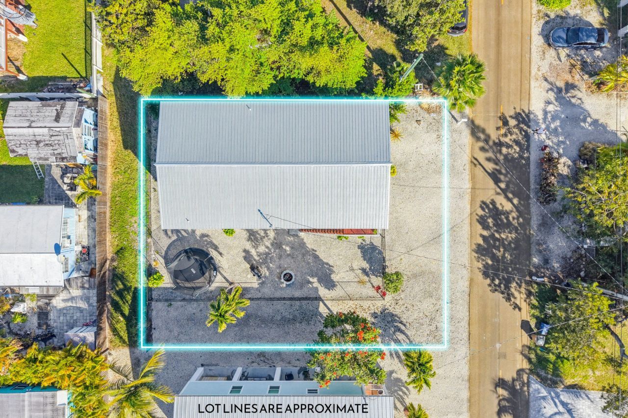 28151 Helen Avenue, Little Torch Key, FL 33042 Photo