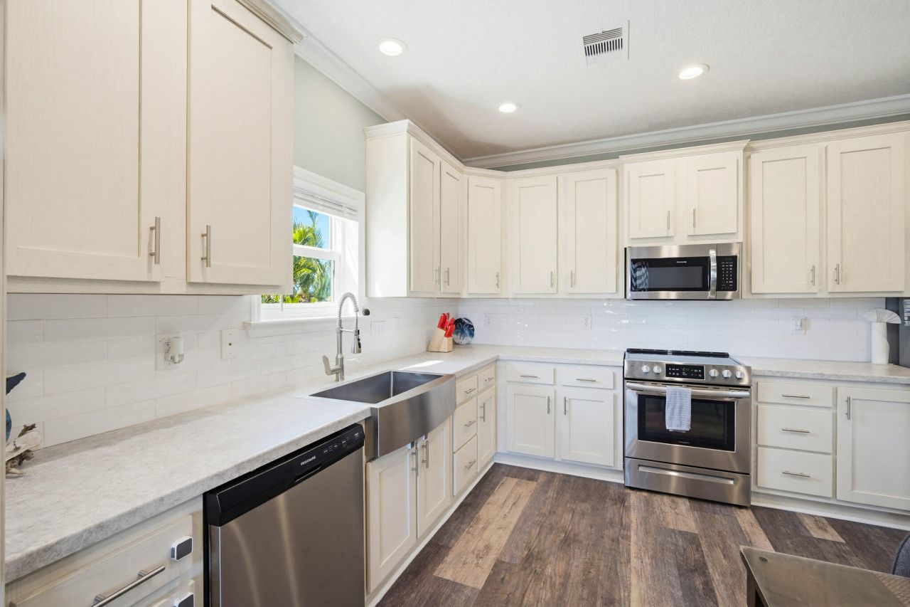 28151 Helen Avenue, Little Torch Key, FL 33042 Photo