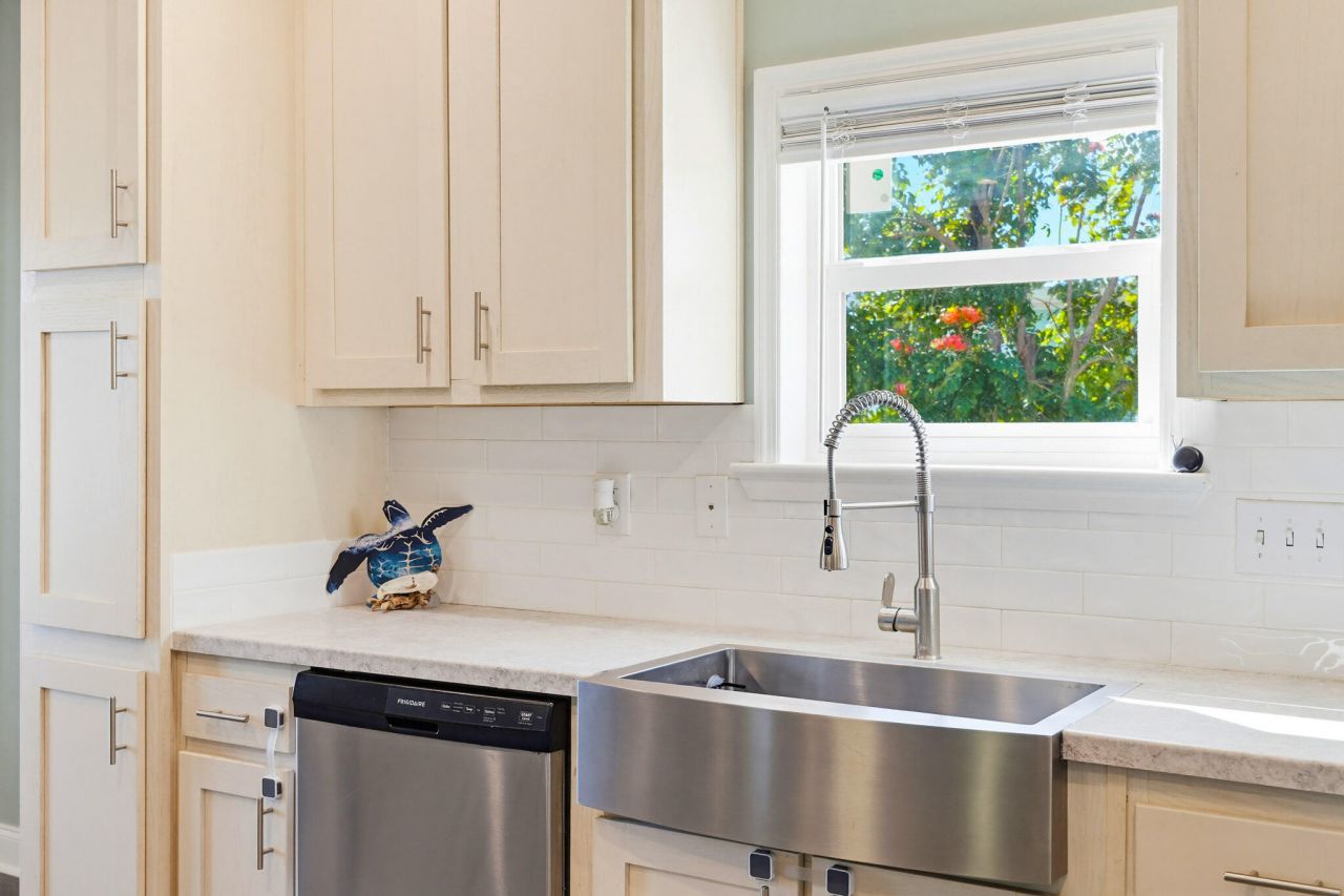 28151 Helen Avenue, Little Torch Key, FL 33042 Photo