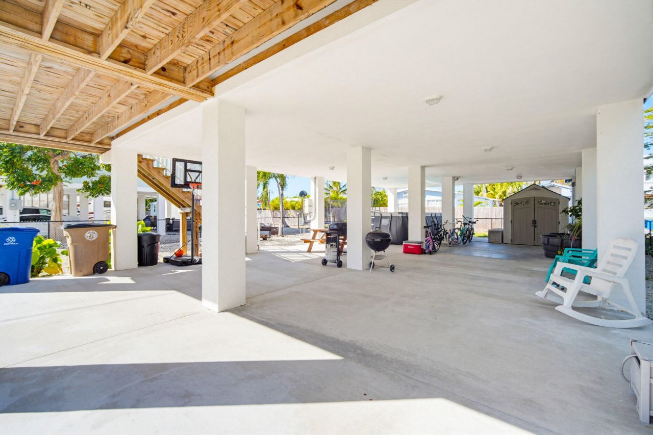 28151 Helen Avenue, Little Torch Key, FL 33042 Photo