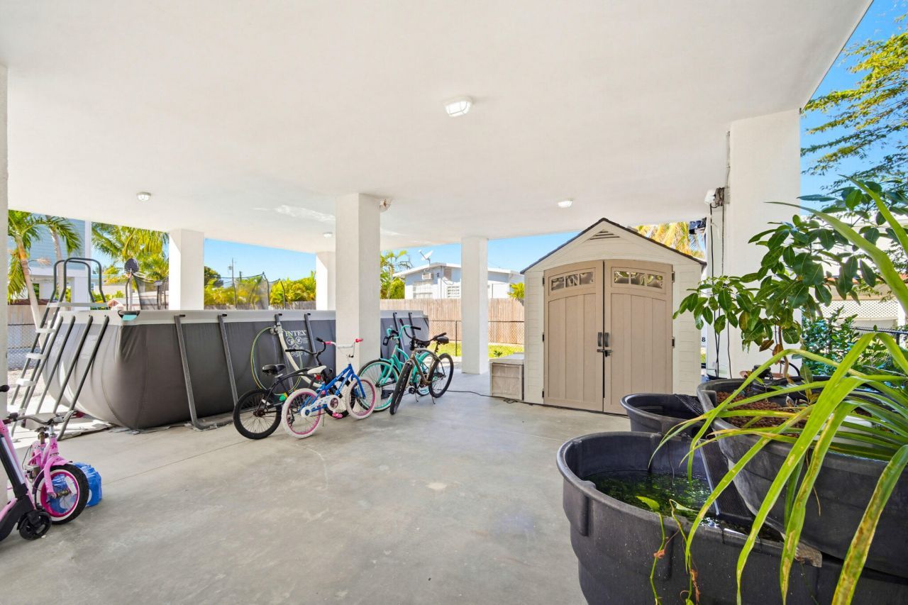 28151 Helen Avenue, Little Torch Key, FL 33042 Photo