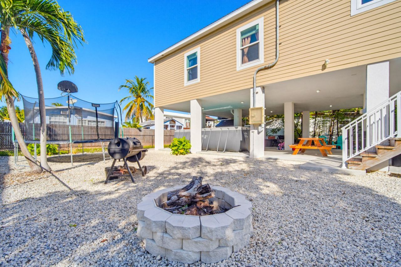 28151 Helen Avenue, Little Torch Key, FL 33042 Photo
