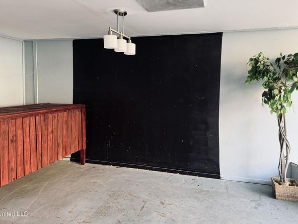 230 S Main Street, Yazoo City, MS 39194