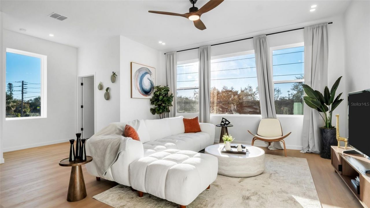 2108 4th Street S, Saint Petersburg, FL 33705 Photo