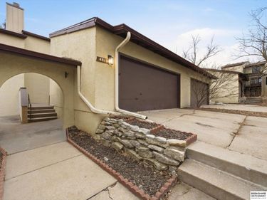 4813 N 109th Street, Omaha, NE 68164