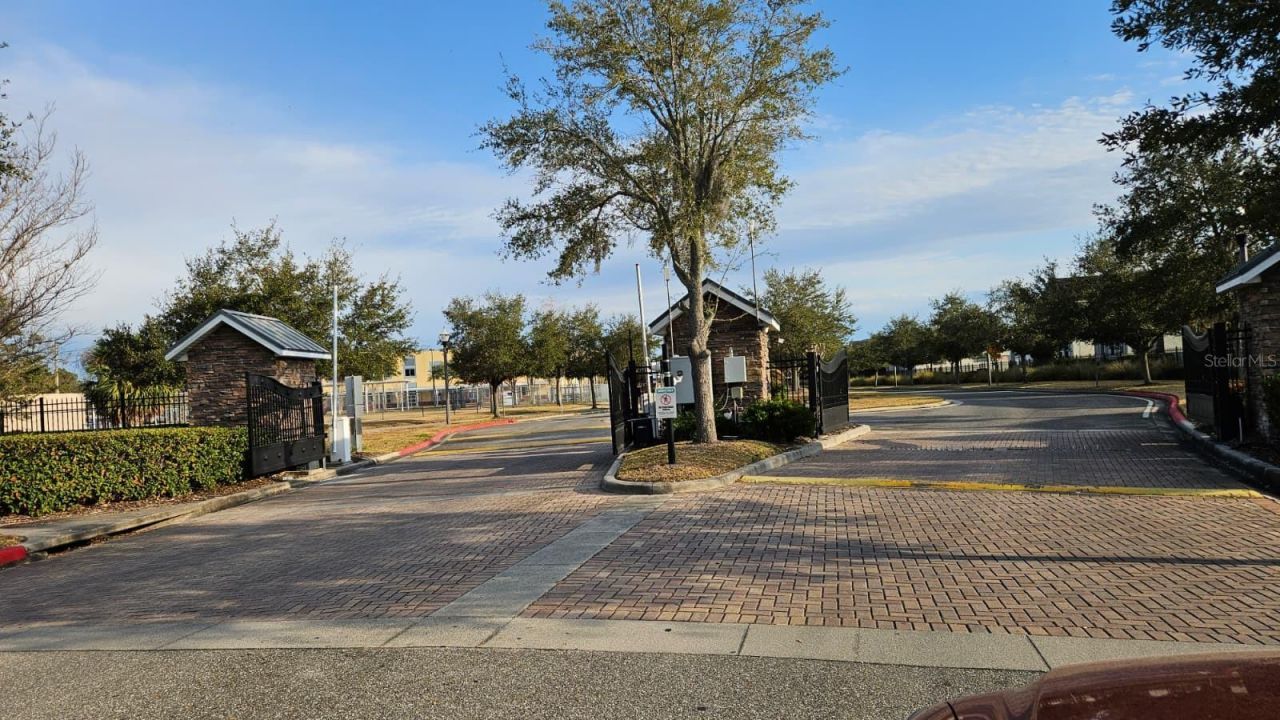 5209 Creekside Park Avenue, Orlando, FL 32811 Photo