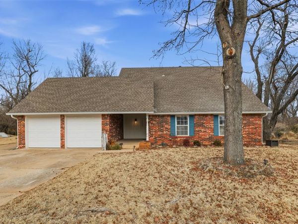 11733 Silver Maple Drive, Yukon, OK 73099