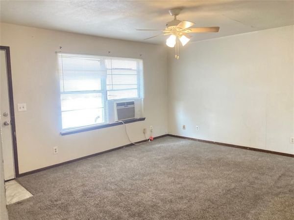 816 S Echo Street, Holdenville, OK 74848