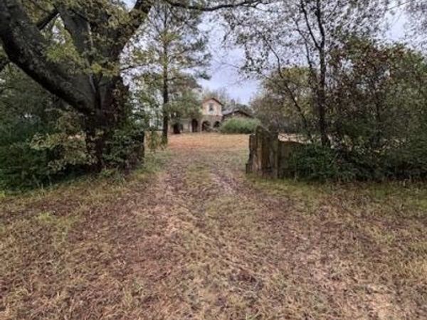 720 N Sertco Road, Okemah, OK 74859