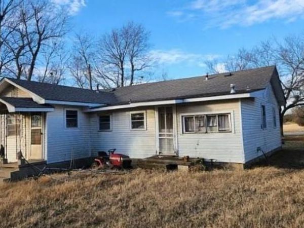 315 S Harmony Road, Cushing, OK 74023