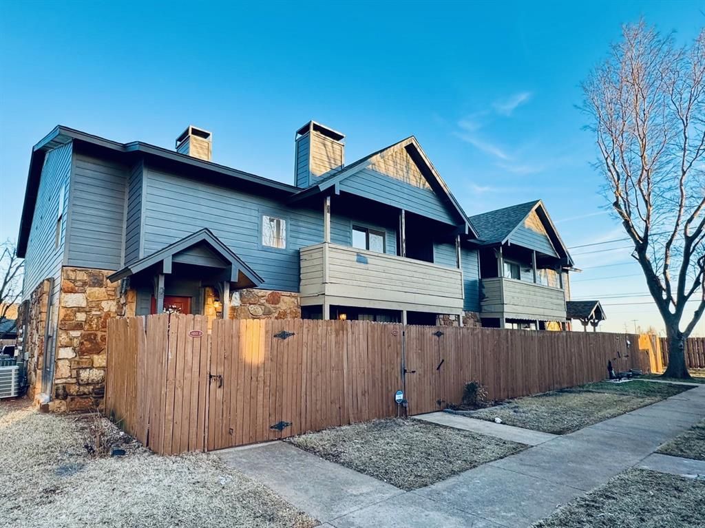 14313 N Pennsylvania Avenue, Unit 7E, Oklahoma City, OK 73134 Main Photo