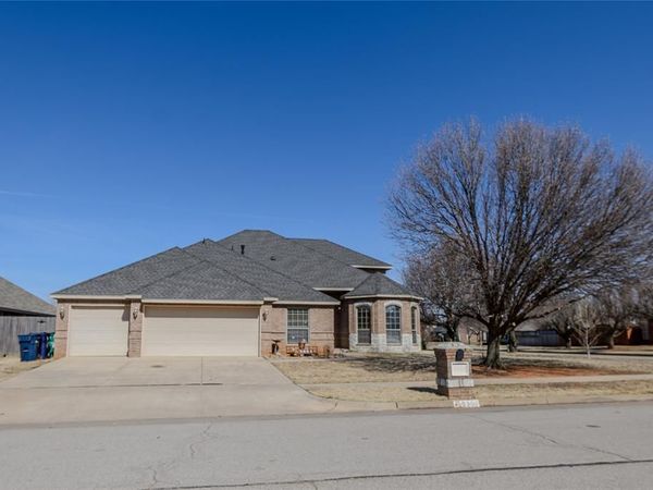 9301 SW 24th Street, Oklahoma City, OK 73128