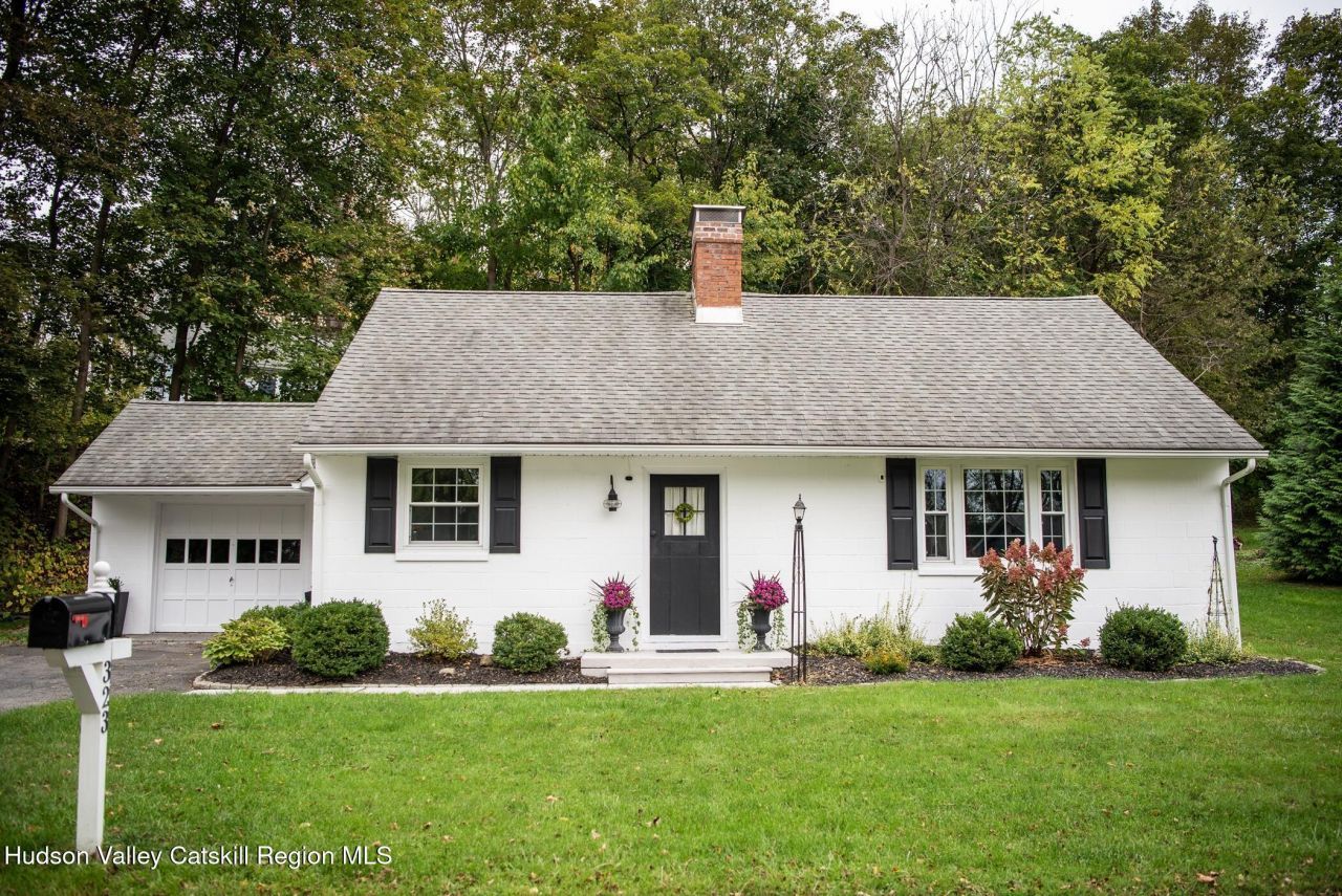 323 Hillside Avenue, Hurley, NY 12443 Main Photo