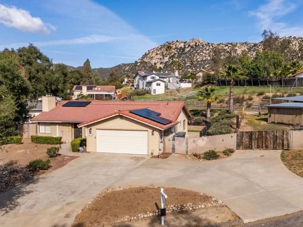 24820 Abalar Way, Ramona, CA 92065