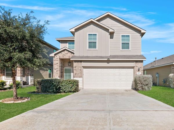 13027 Dolomar Pkwy, St.Hedwig, TX 78152