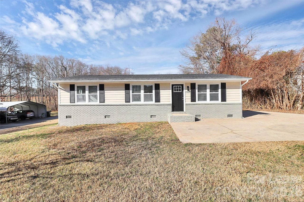 5509 Dallas High Shoals Hwy Highway, Dallas, NC 28034 Main Photo