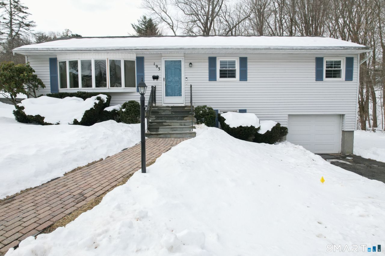 193 Plainfield, Watertown, CT 06779 Main Photo