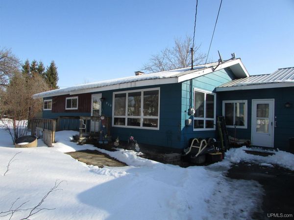 215 N Main Street, Baraga, MI 49908