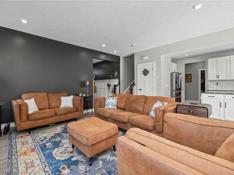 36675 Gladstone Mill Drive, North Ridgeville, OH 44039 Photo 8