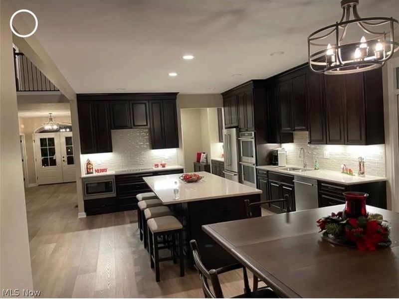 346 Glasgow Drive, Cleveland, OH 44143 Photo 11