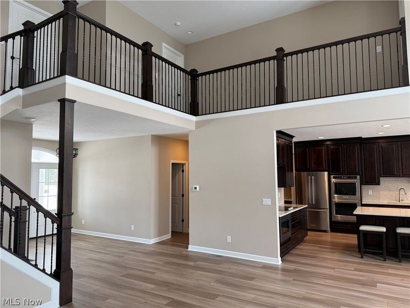 346 Glasgow Drive, Cleveland, OH 44143 Photo 3