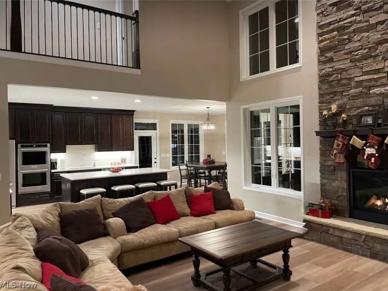 346 Glasgow Drive, Cleveland, OH 44143 Photo 5