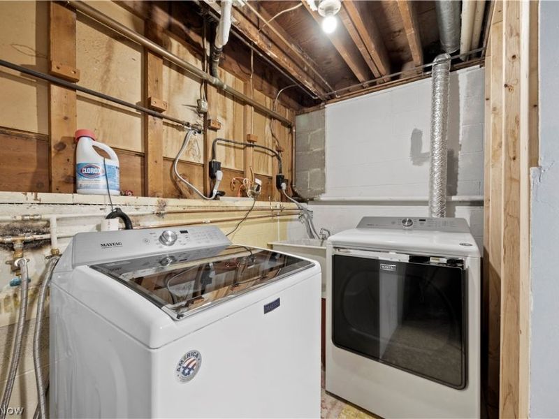 757 W Martin Avenue, Amherst, OH 44001 Photo 35